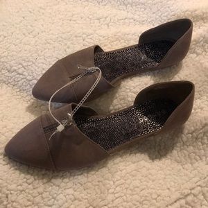 Pointed Toe Flats With Zipper